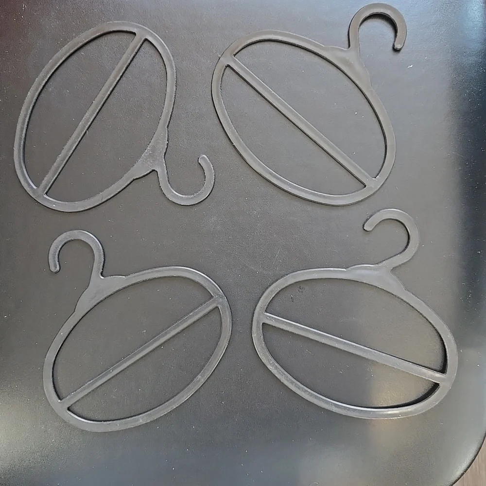 (4) Black Plastic Scarf Accessories Hangers